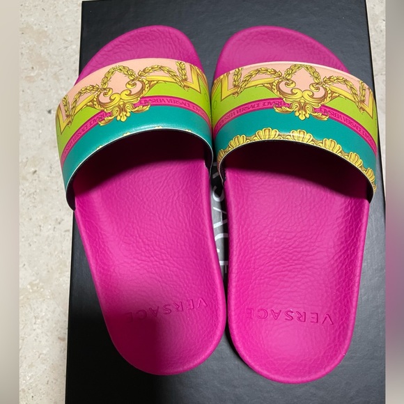 Versace, Sandals Shoes, kids, Size 29-30 (12C US) - Picture 2 of 5